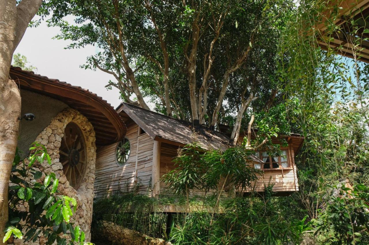 乌鲁瓦图Roots Tree House别墅 外观 照片